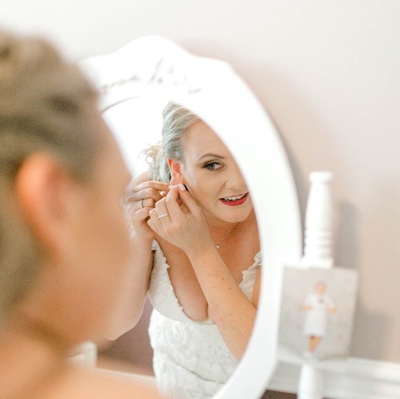 Meet your Posher, Heather - Picture 1 of 1